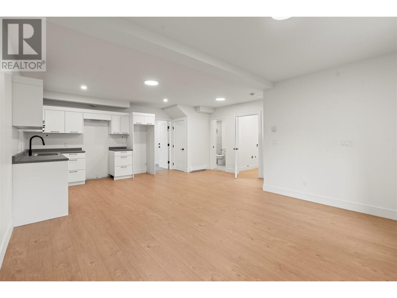 2451 Bradley Drive Unit# 102 Lot# 3, Armstrong