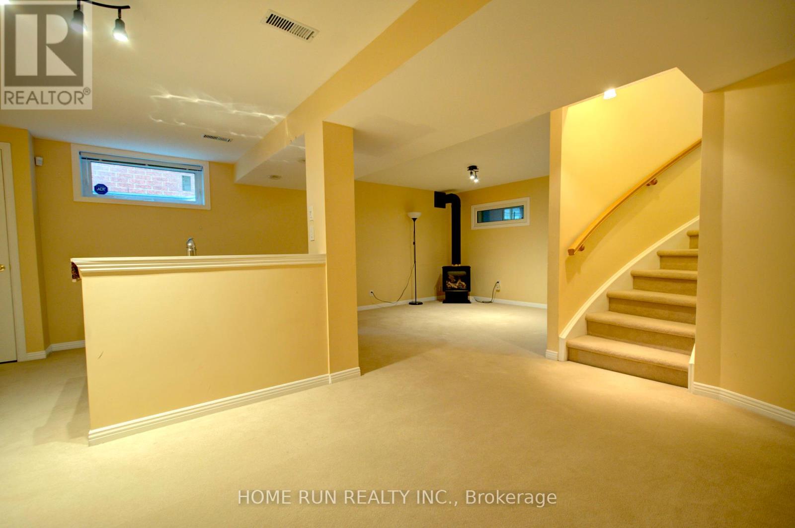 Photo 7 of 3507 Wyman Crescent, Ottawa ON