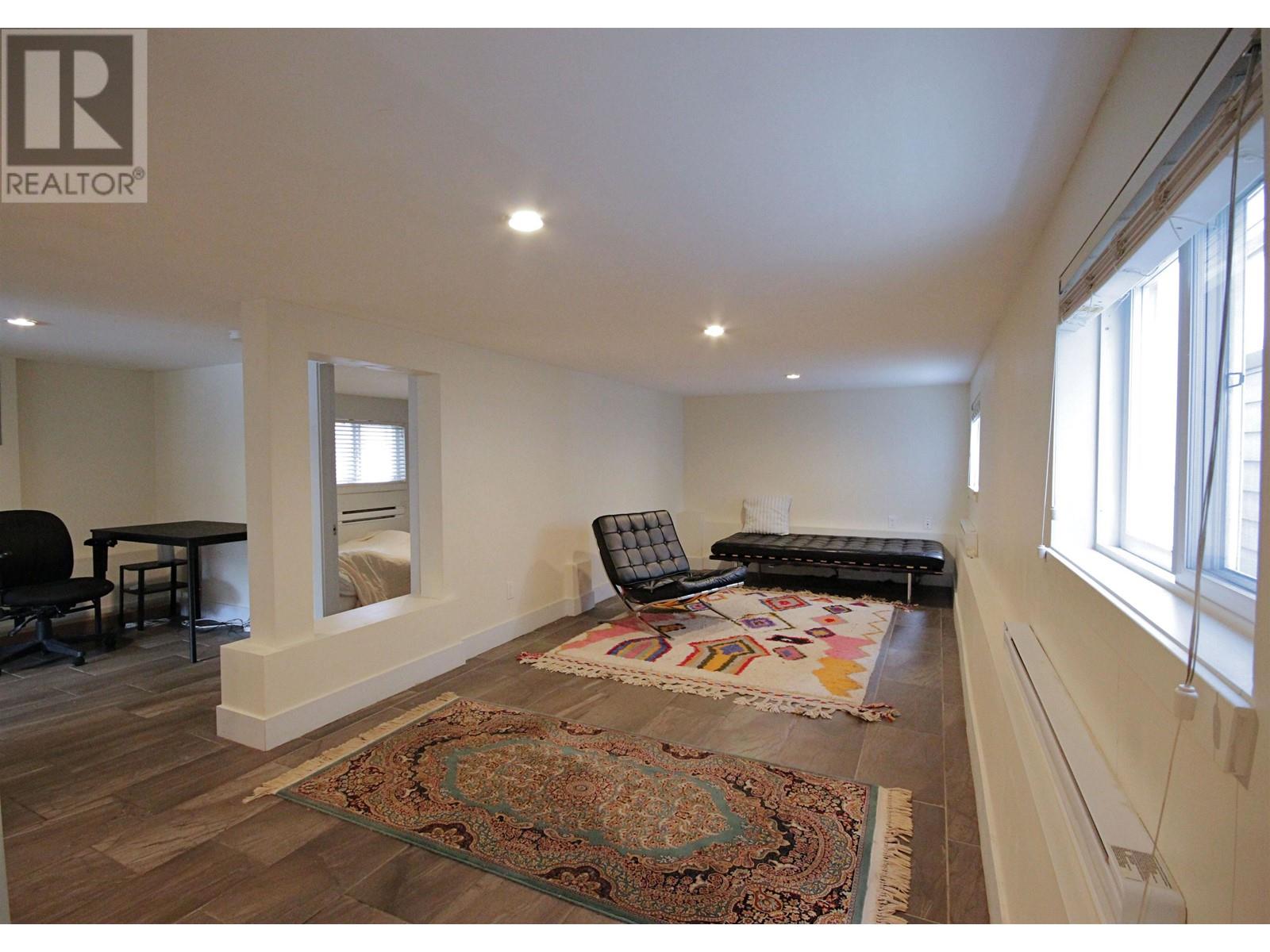 Photo 15 of 112 E King Edward Avenue, Vancouver BC