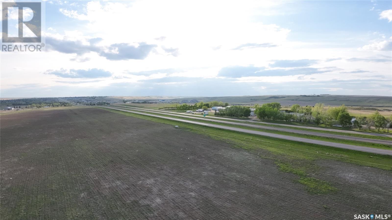 Photo 11 of 60 Acres On Trans Canada Highway, Swift Current Rm No 137 SK
