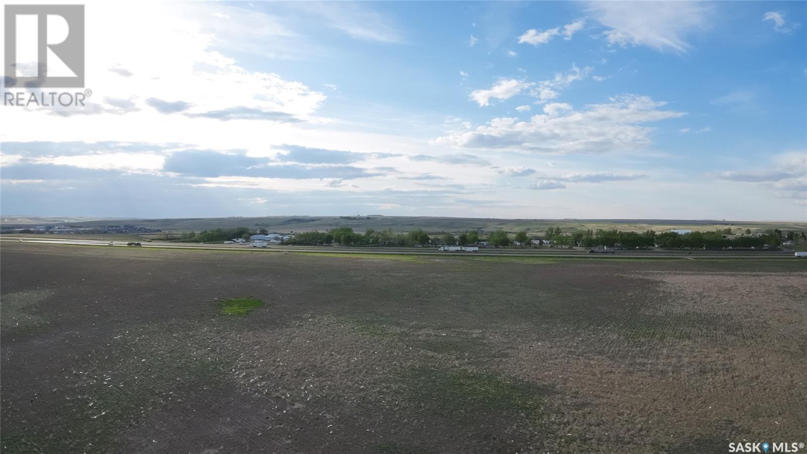 Photo 10 of 60 Acres On Trans Canada Highway, Swift Current Rm No 137 SK