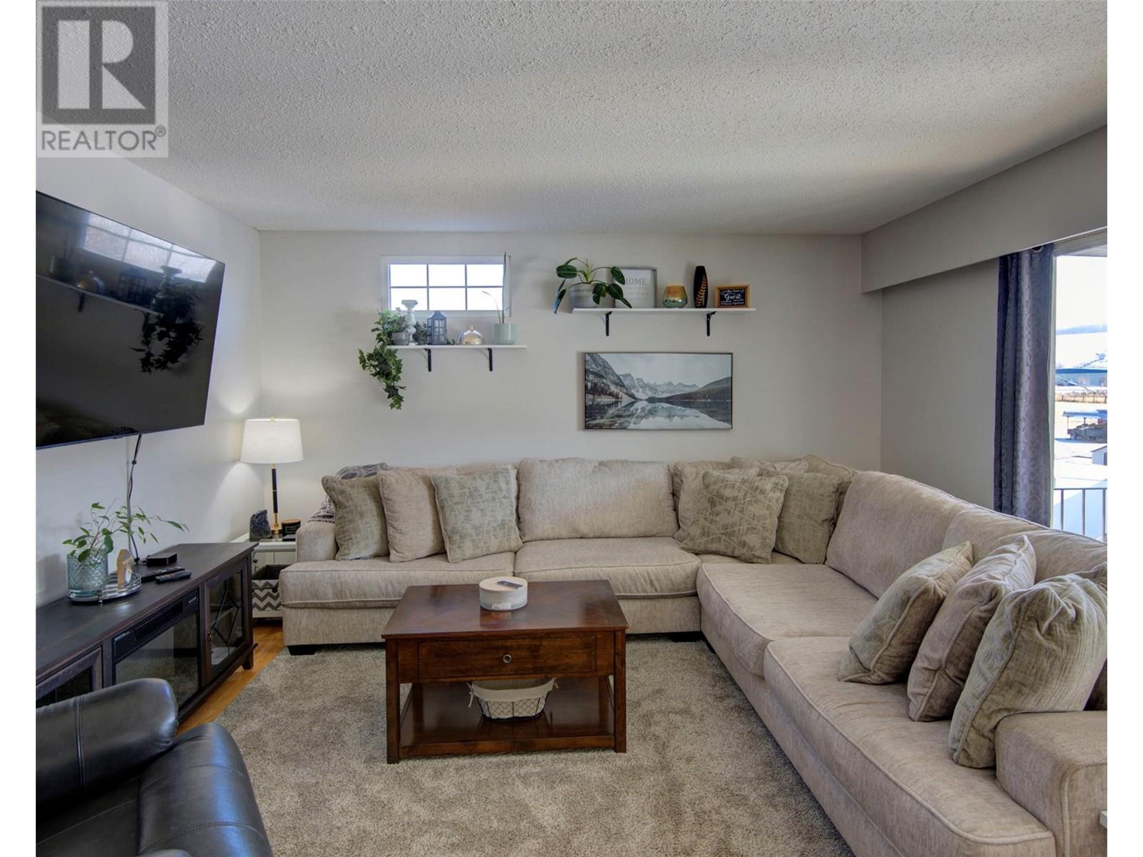  6576 Scott Road, Vernon