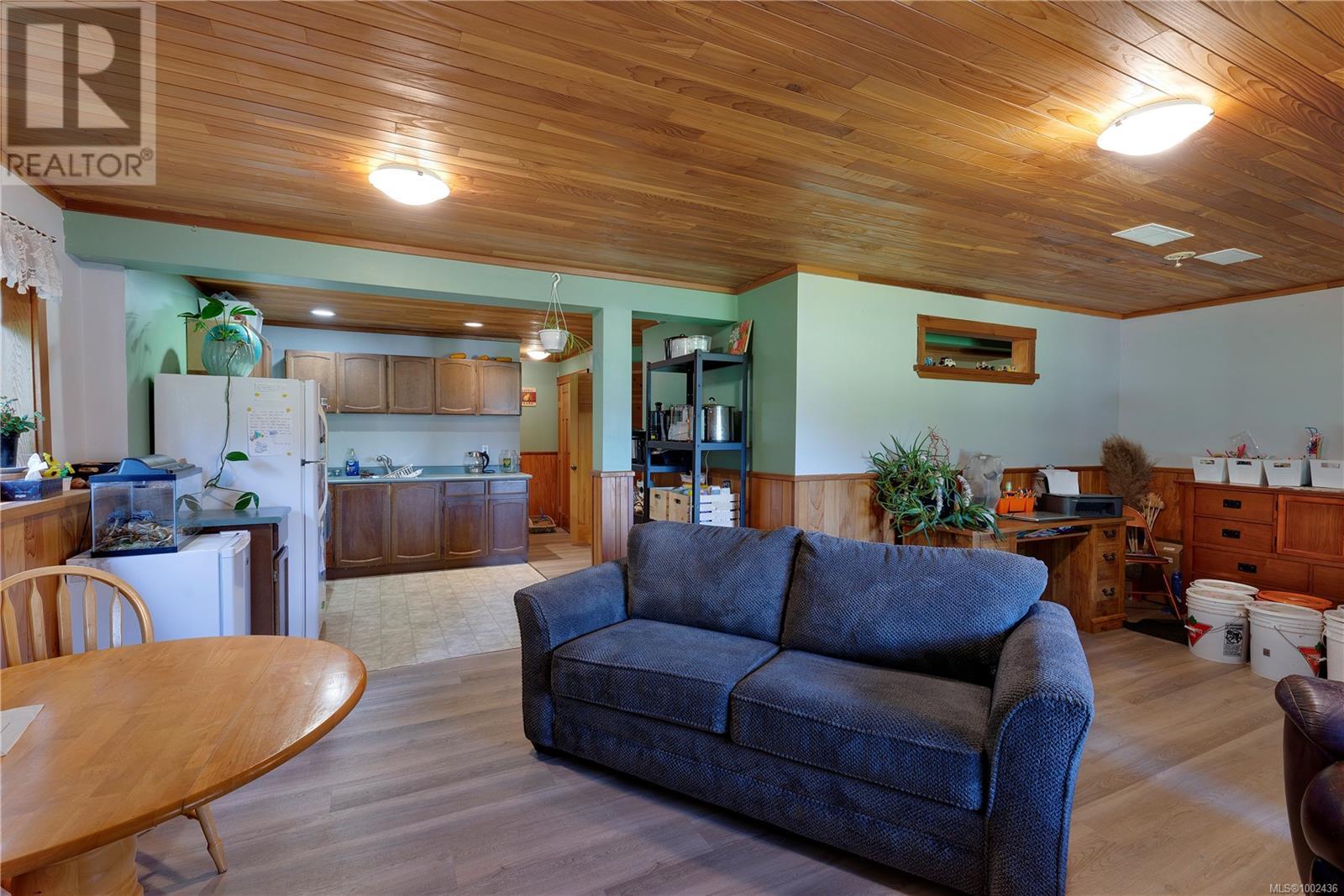 1205 Cherry Point Rd, Cobble Hill