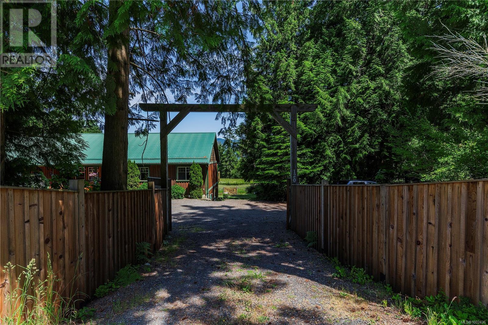 1205 Cherry Point Rd, Cobble Hill