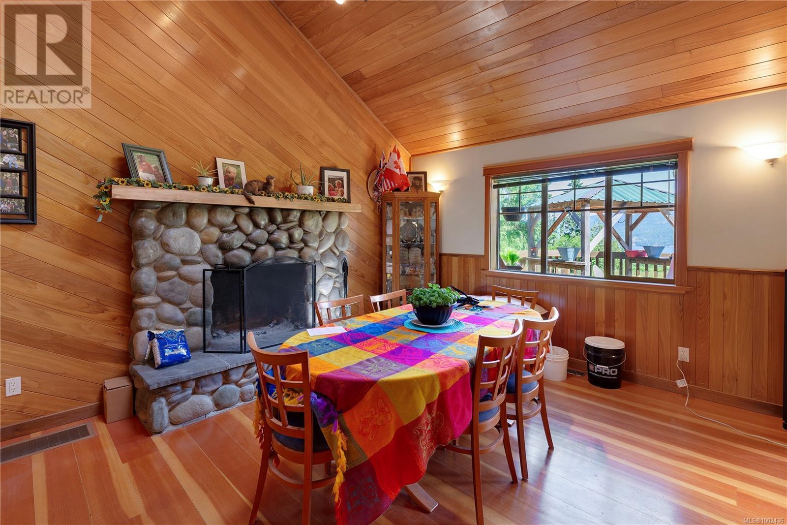 1205 Cherry Point Rd, Cobble Hill