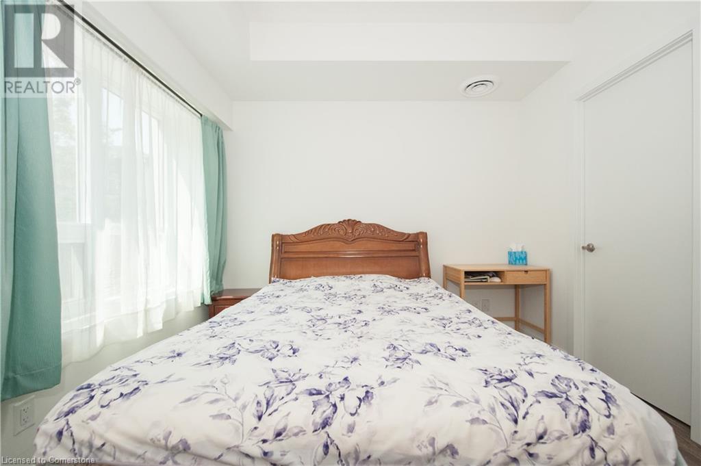 Photo 11 of 16 Markle Crescent Unit 209, Ancaster ON