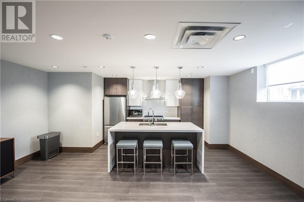 Photo 13 of 16 Markle Crescent Unit 209, Ancaster ON