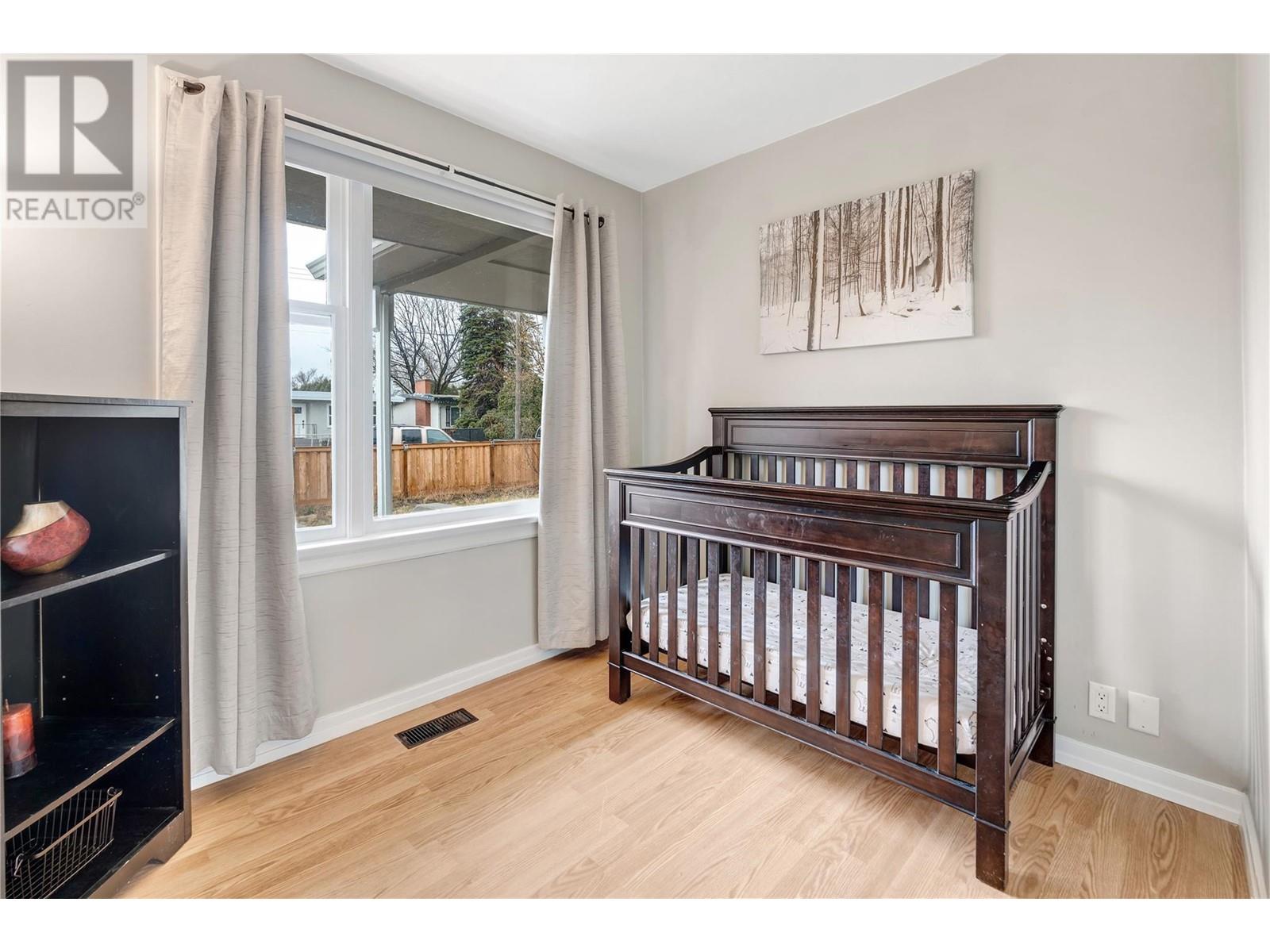 1160 MOOSEJAW Street, Penticton