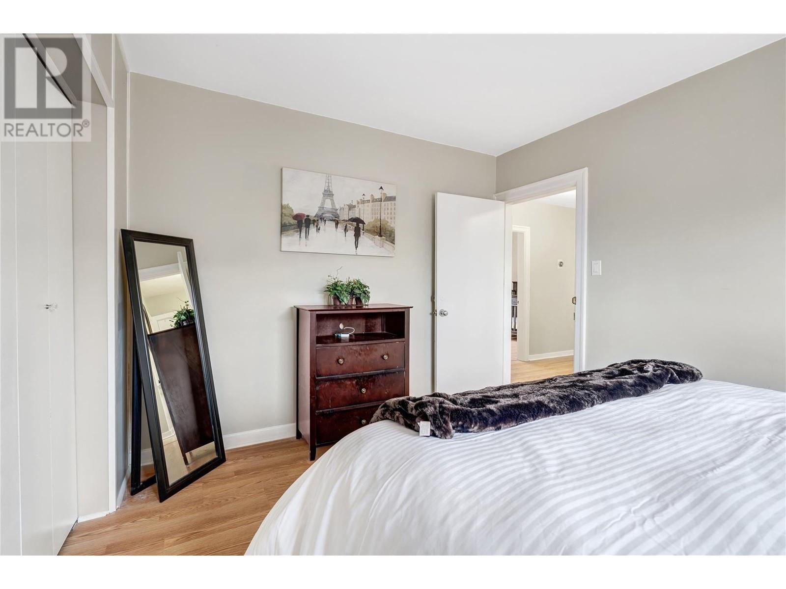 1160 MOOSEJAW Street, Penticton