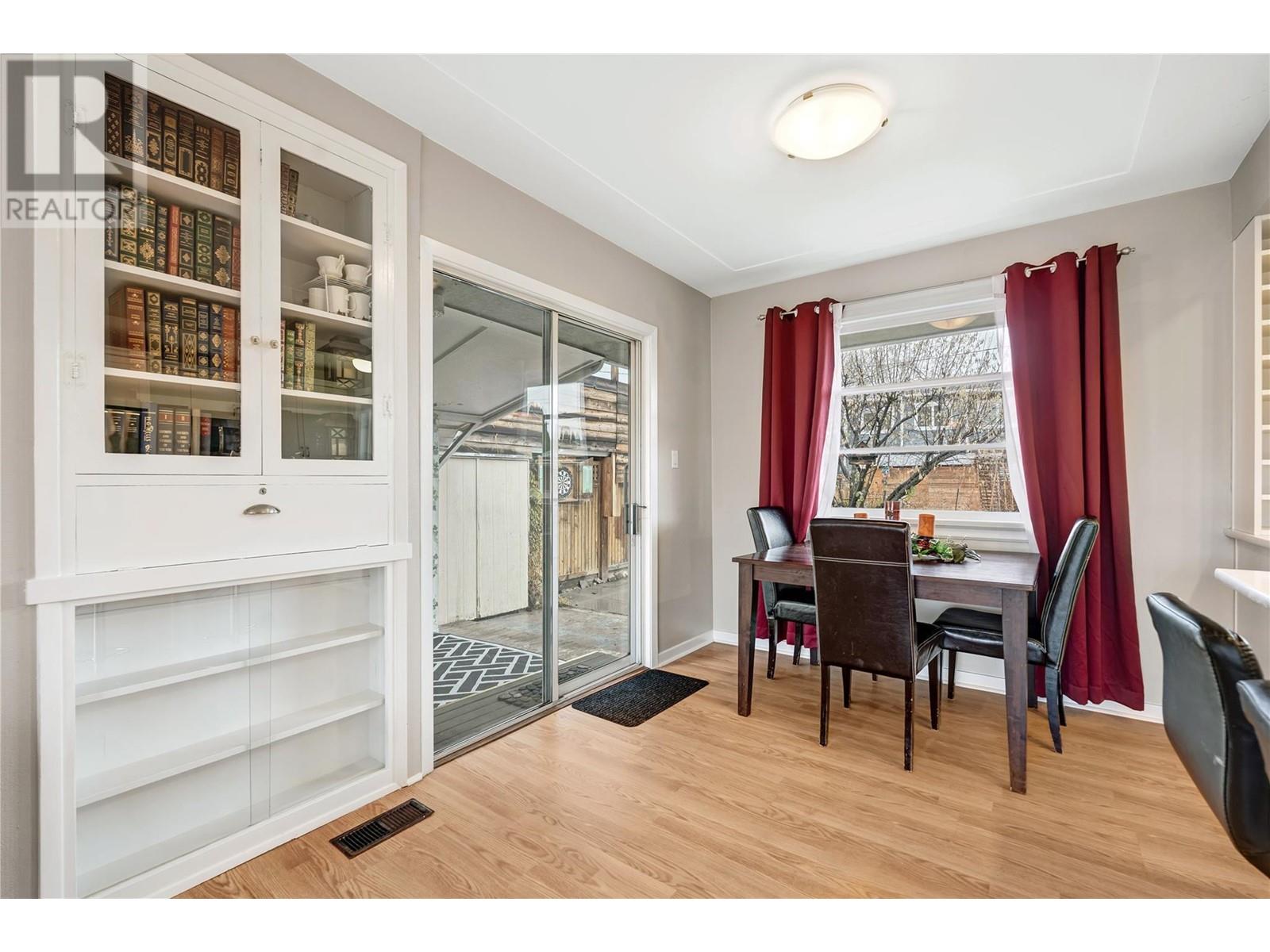 1160 MOOSEJAW Street, Penticton