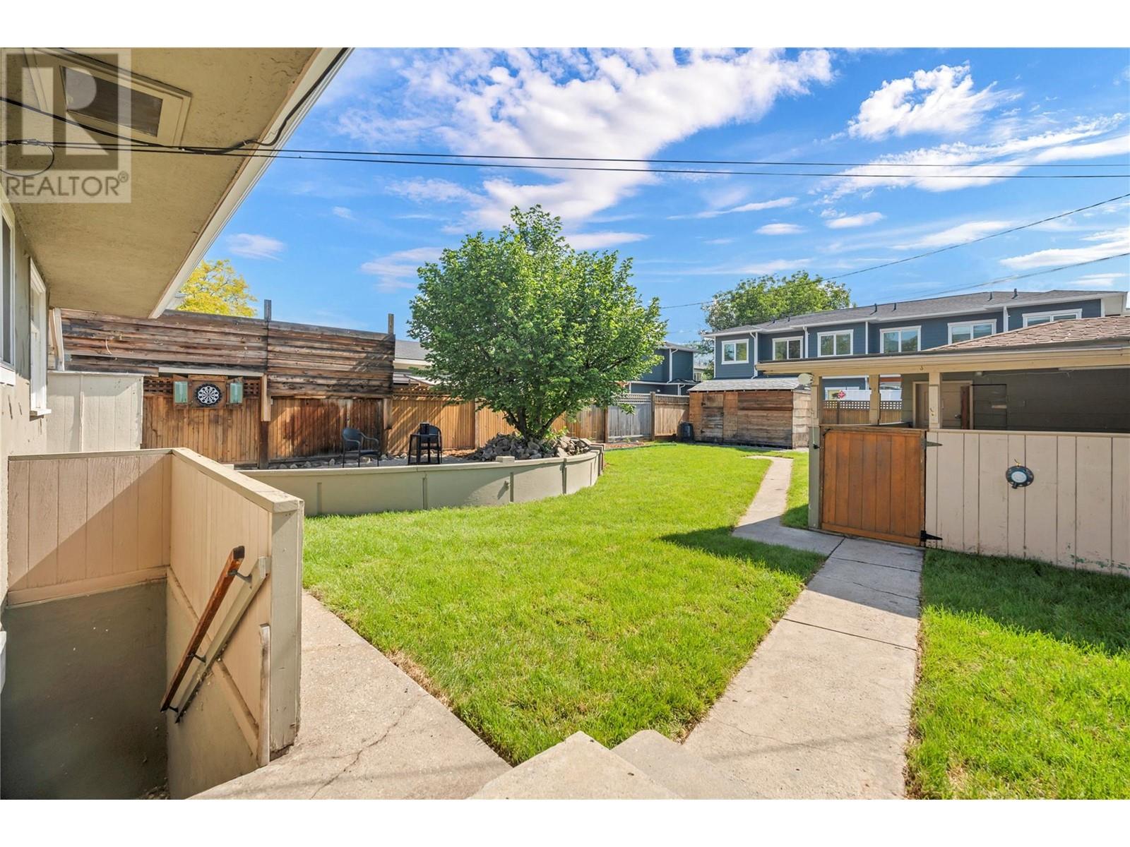 1160 MOOSEJAW Street, Penticton