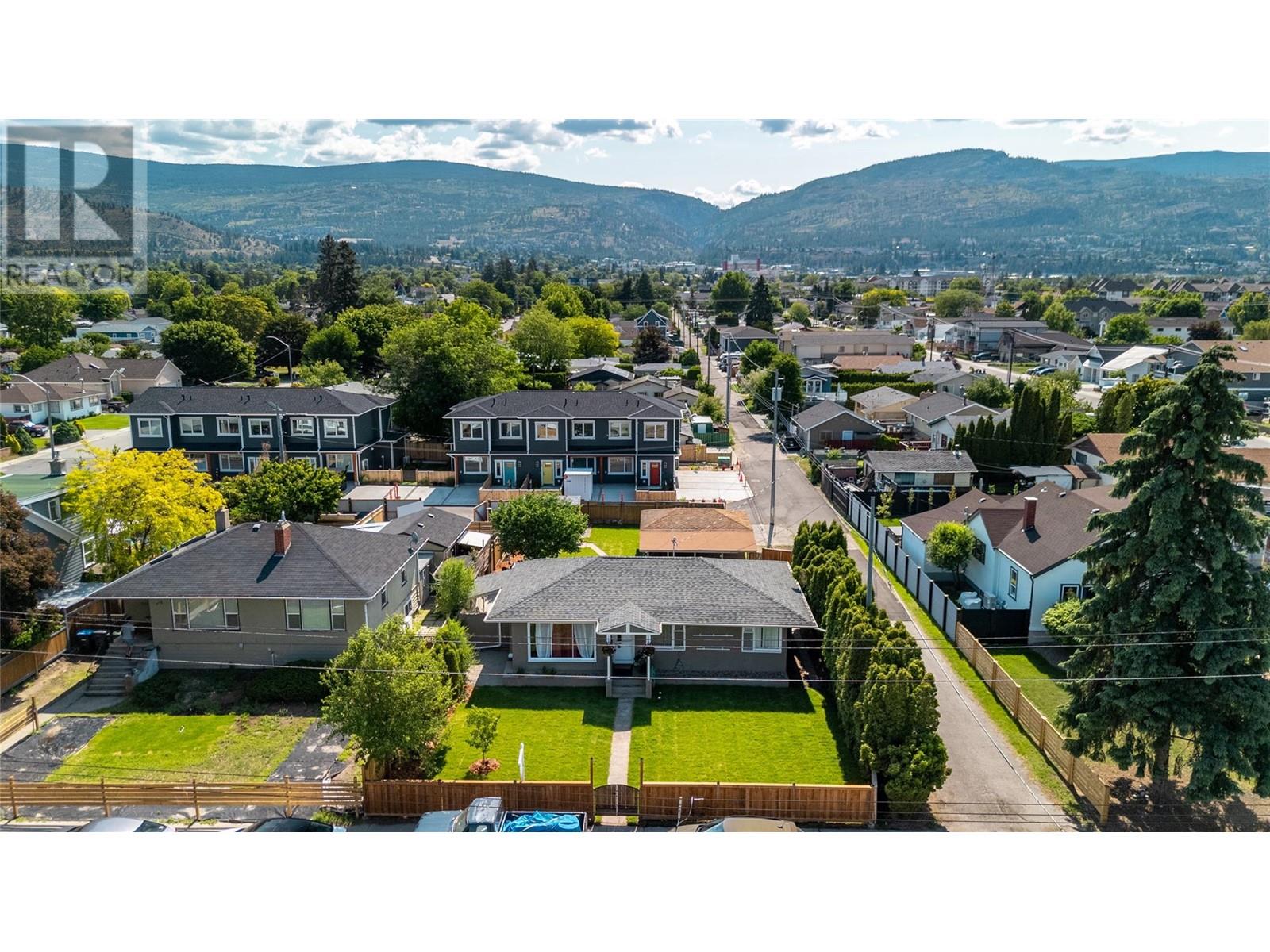 1160 MOOSEJAW Street, Penticton