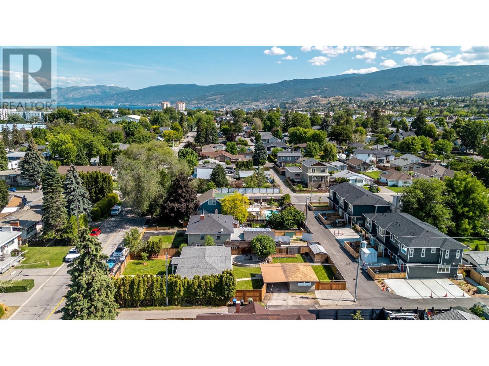 1160 MOOSEJAW Street, Penticton