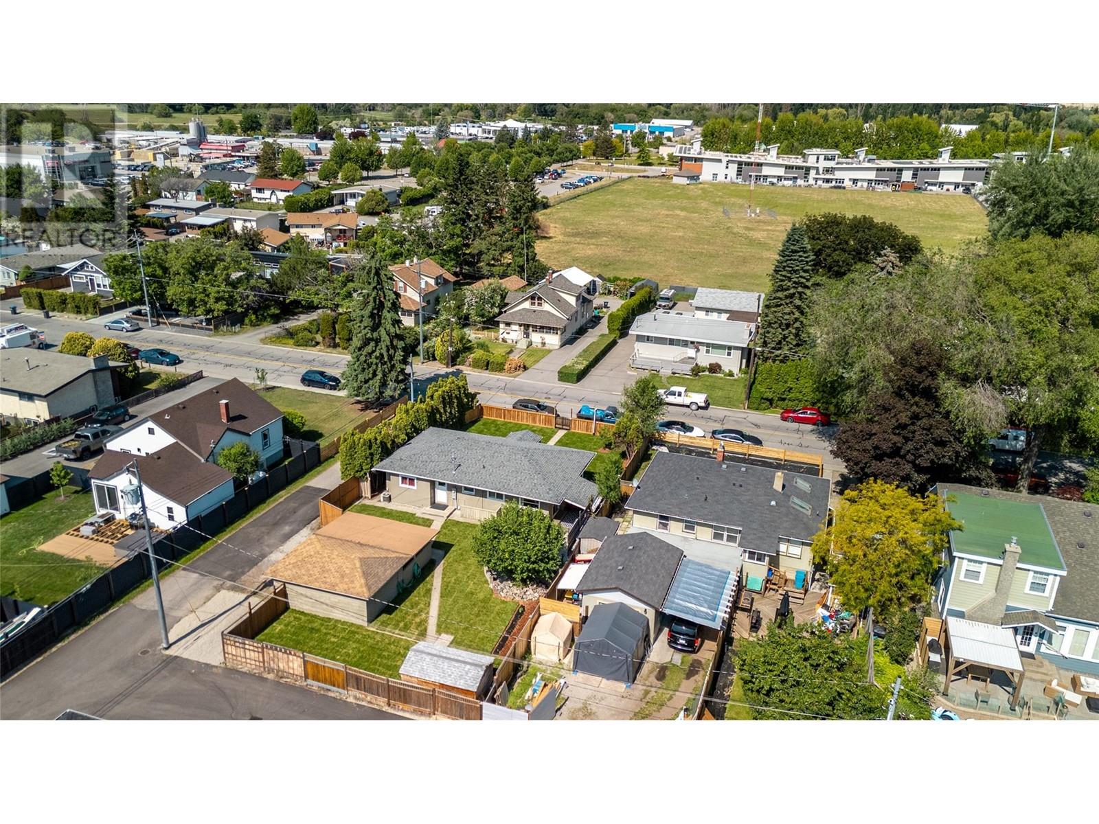 1160 MOOSEJAW Street, Penticton