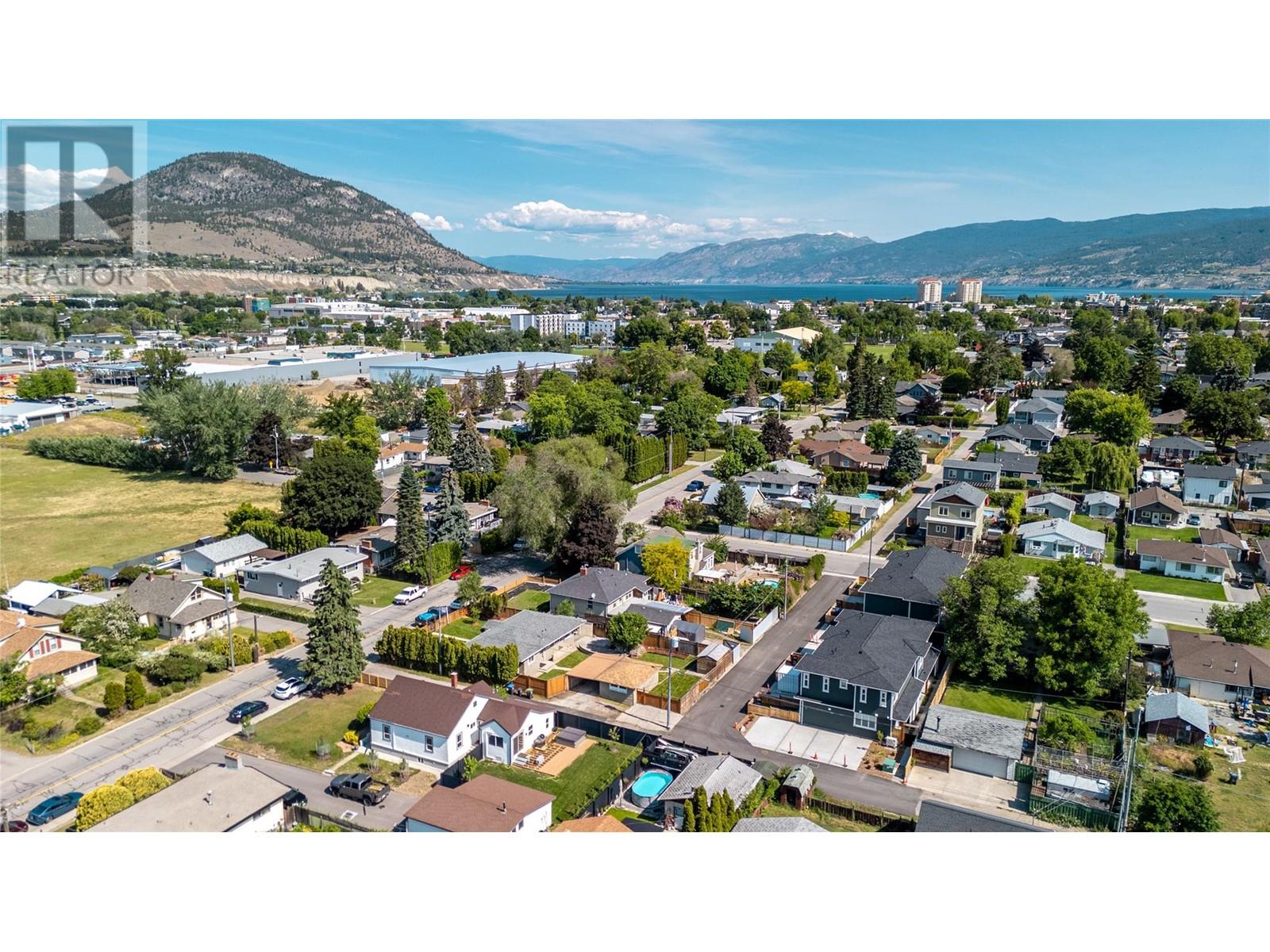 1160 MOOSEJAW Street, Penticton