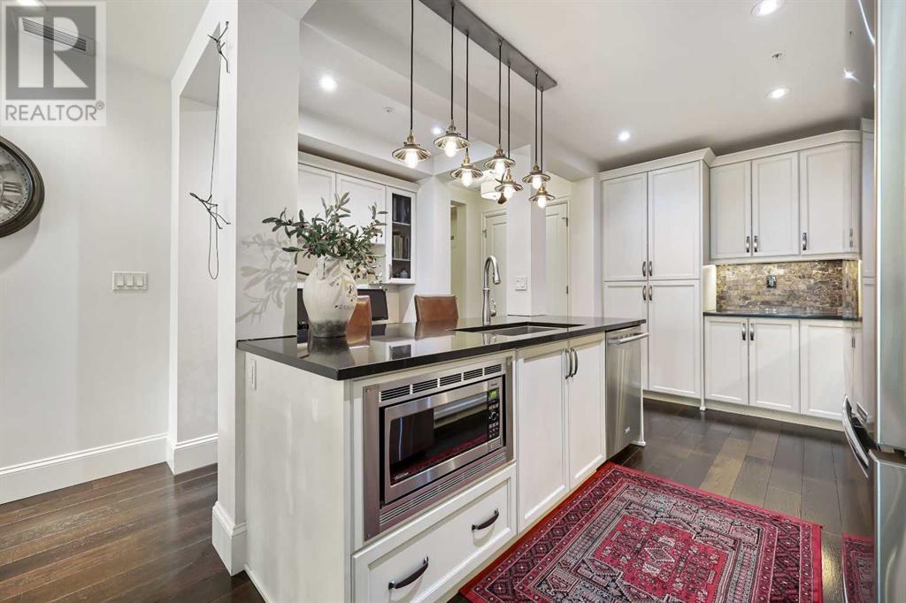Single Family House for Sale in   Quarry Way SE Douglasdale/Glen Calgary 