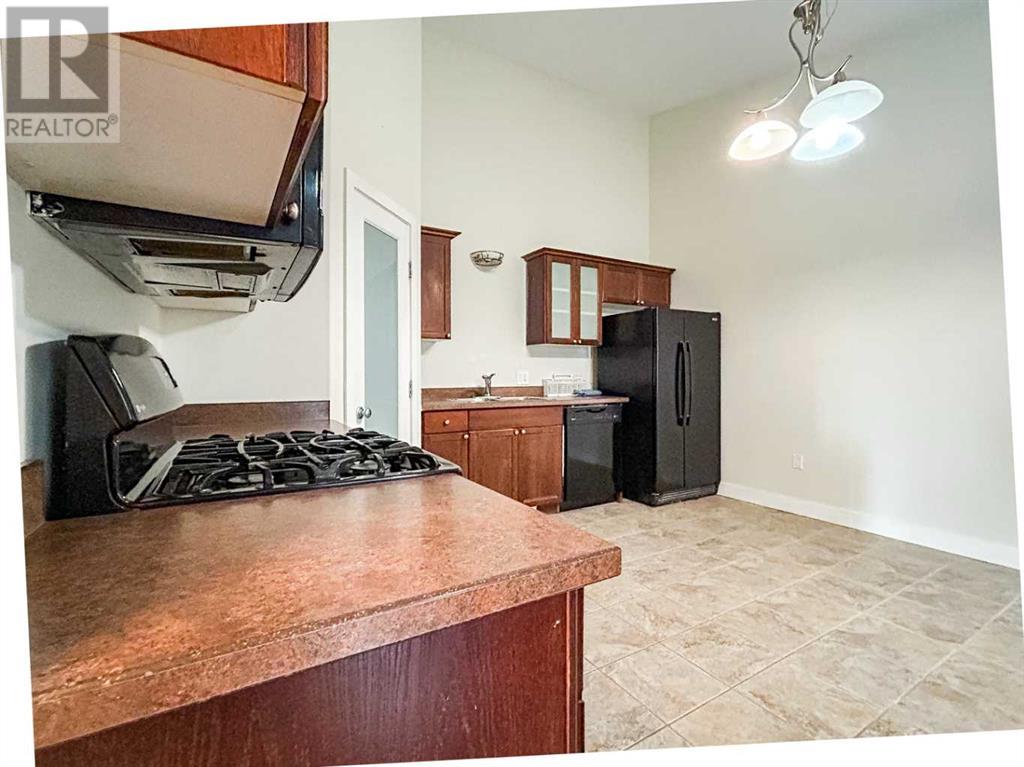 Photo 5 of 160 Hawthorn Way, Fort Mcmurray AB