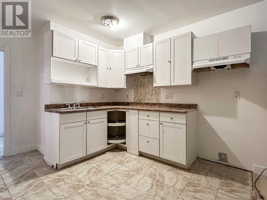 Photo 13 of 160 Hawthorn Way, Fort Mcmurray AB