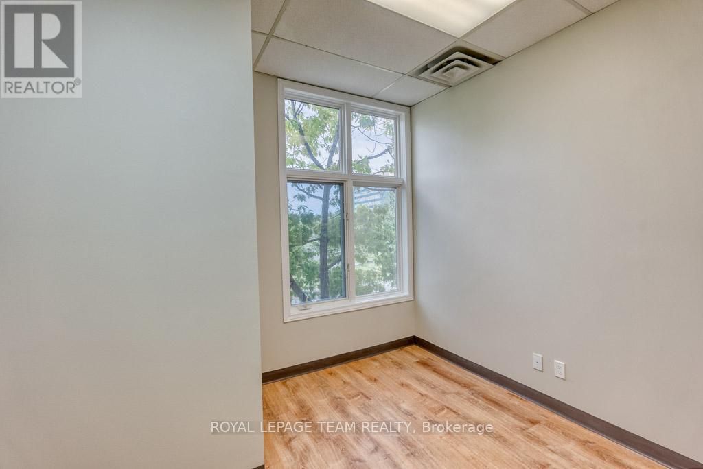 Photo 36 of 84 Centrepointe Drive, Ottawa ON