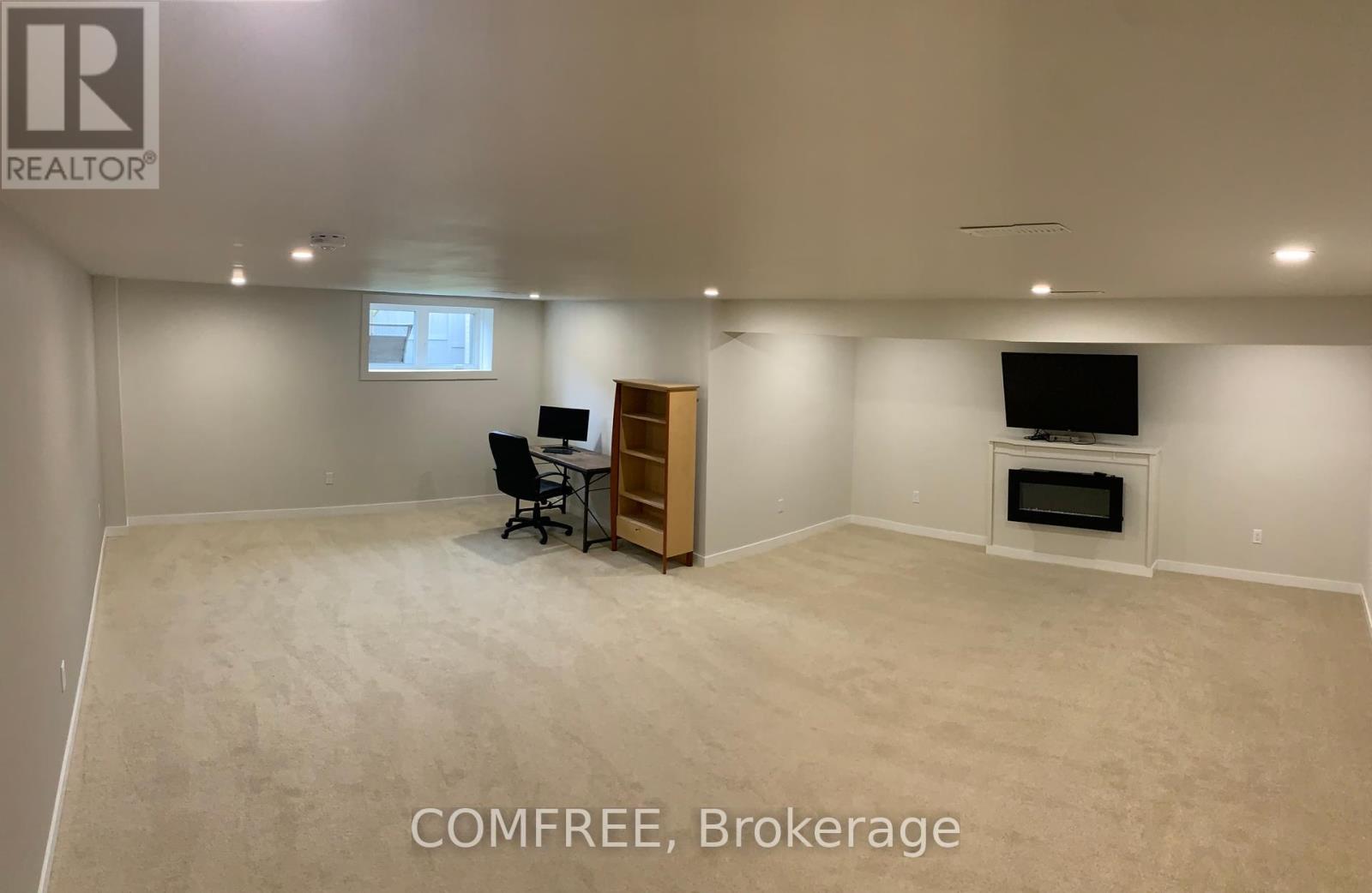 Photo 22 of 819 Tewin Circle, Ottawa ON