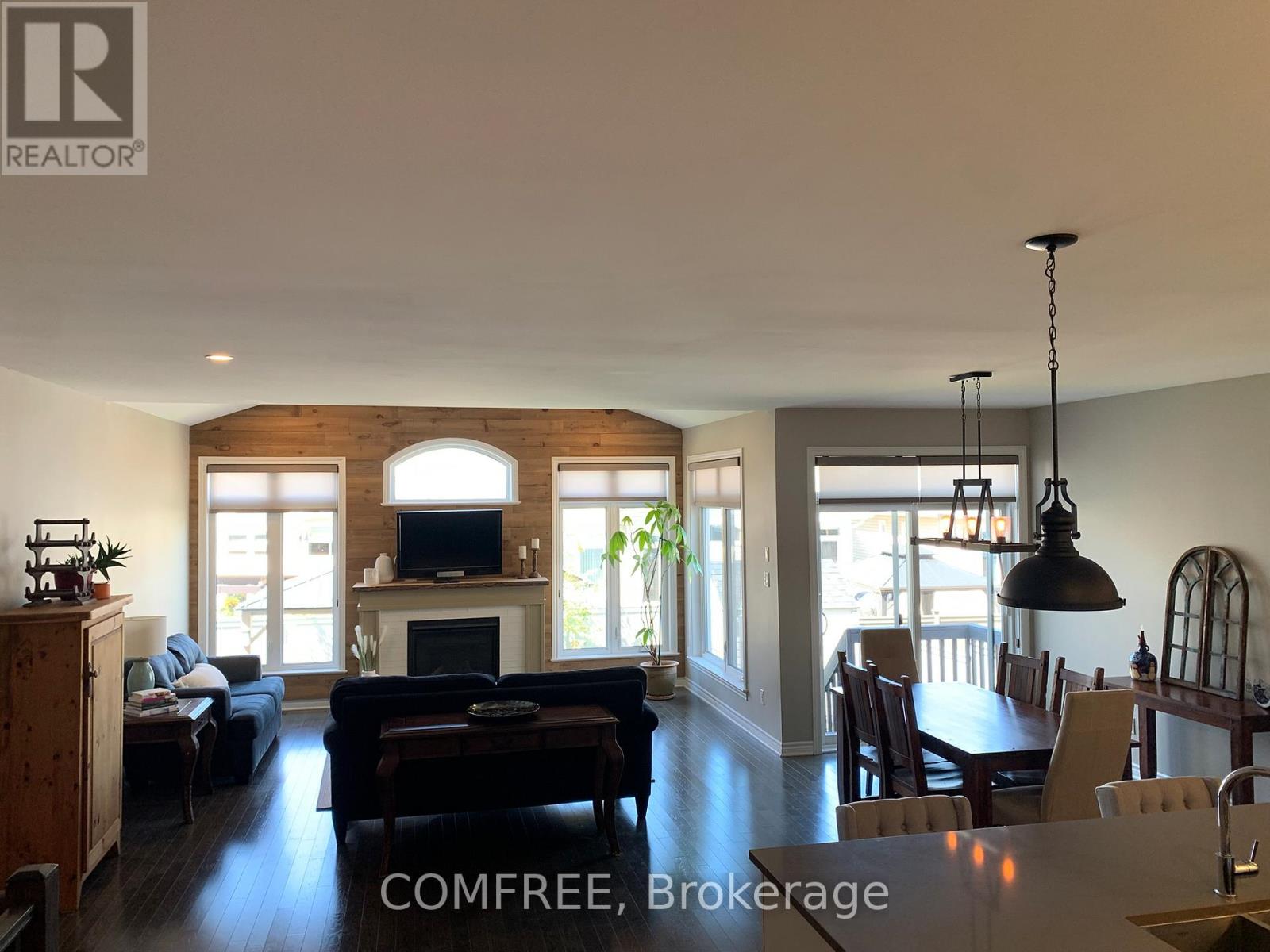 Photo 5 of 819 Tewin Circle, Ottawa ON
