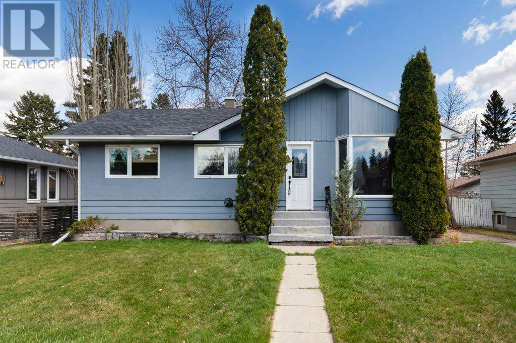 8 Walnut Drive SW, Calgary, Alberta