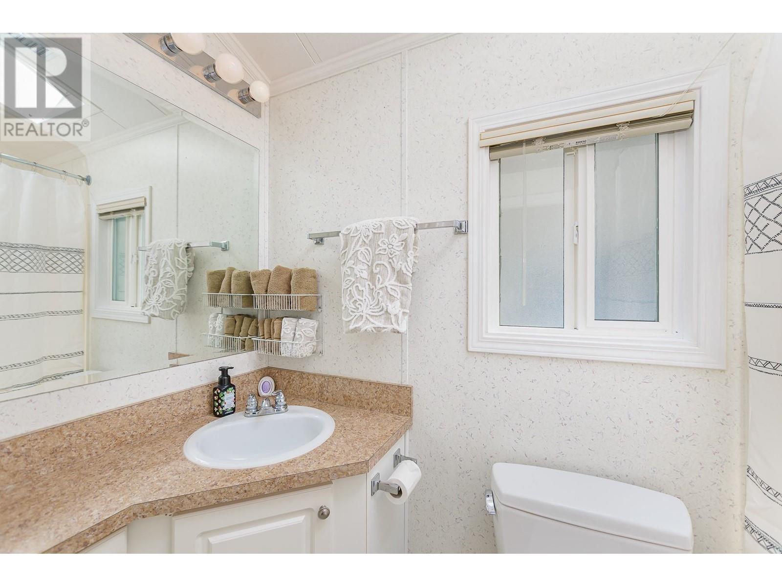 16 8216 97A Highway, Mara
