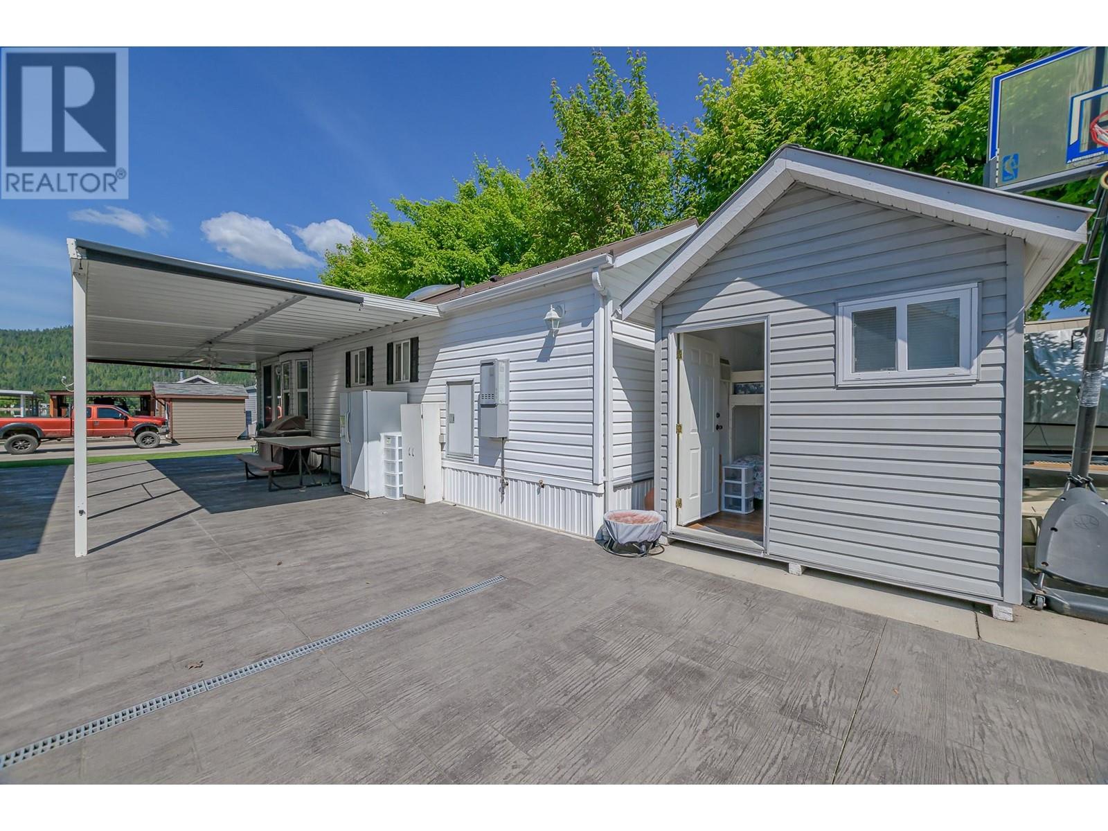 16 8216 97A Highway, Mara