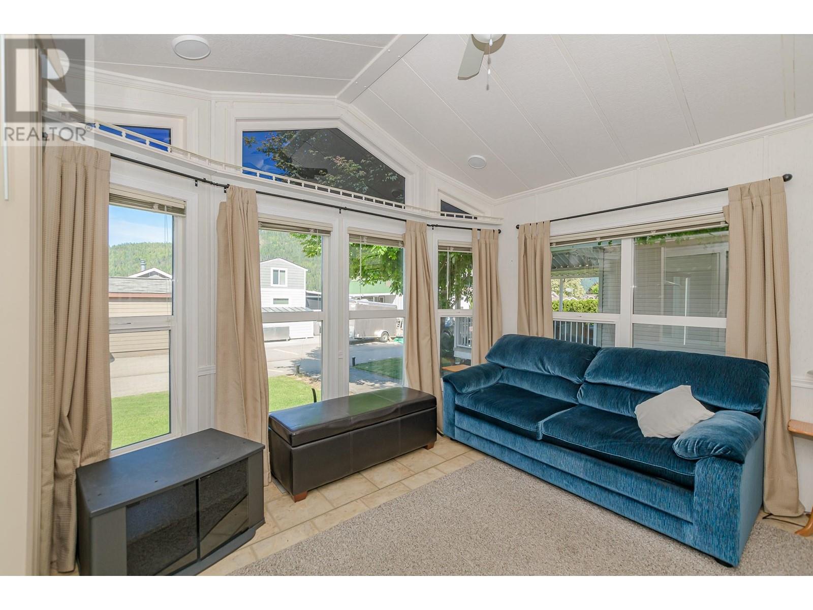 16 8216 97A Highway, Mara