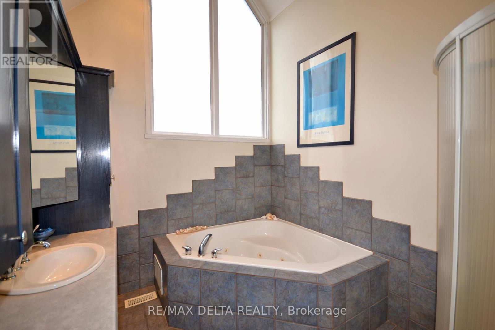 Photo 21 of 3888 Schnupp Road, Clarencerockland ON
