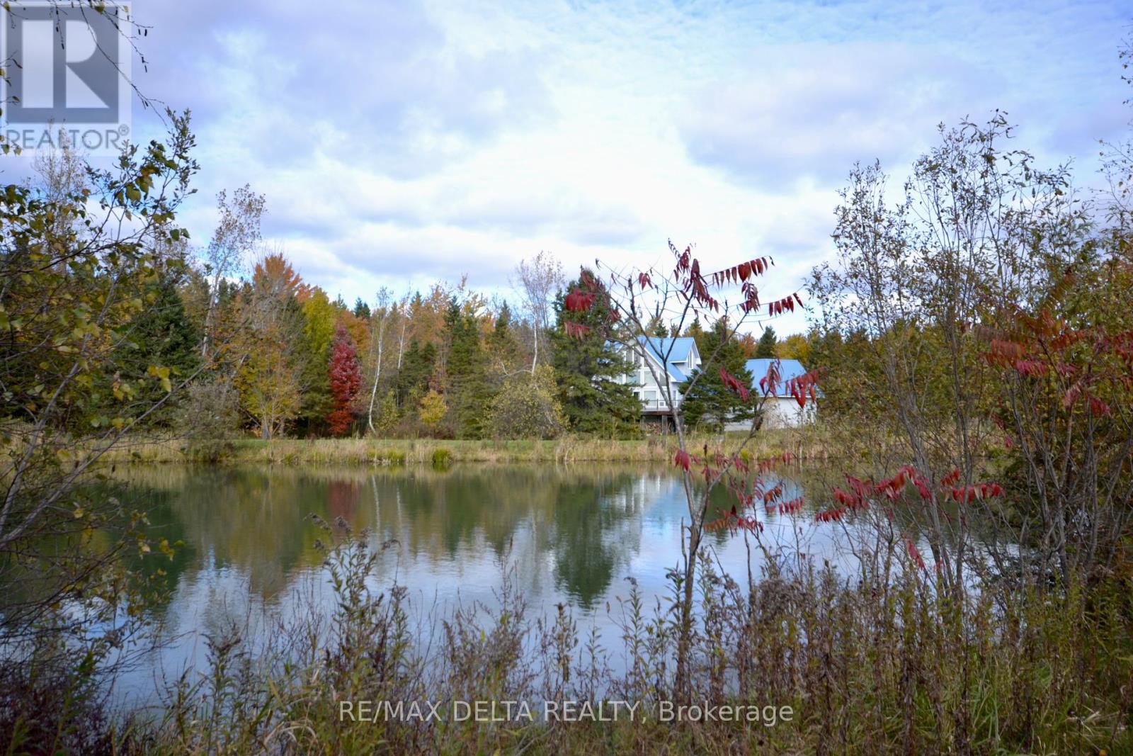 Photo 18 of 3888 Schnupp Road, Clarencerockland ON