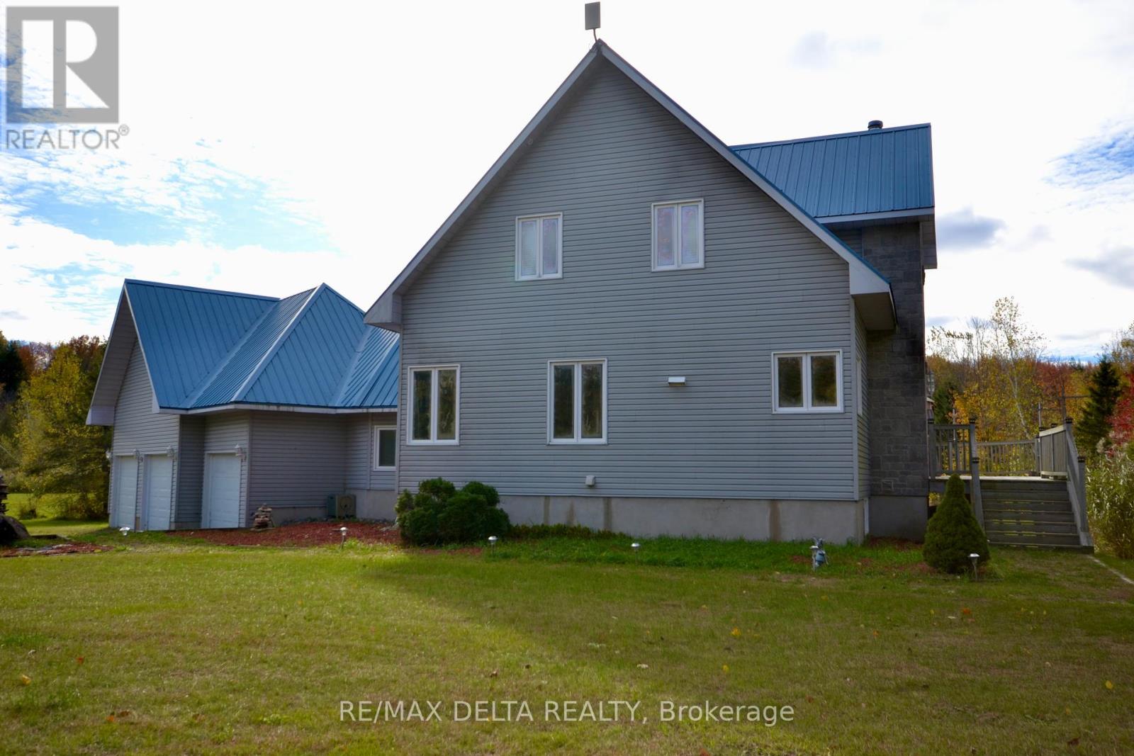 Photo 10 of 3888 Schnupp Road, Clarencerockland ON