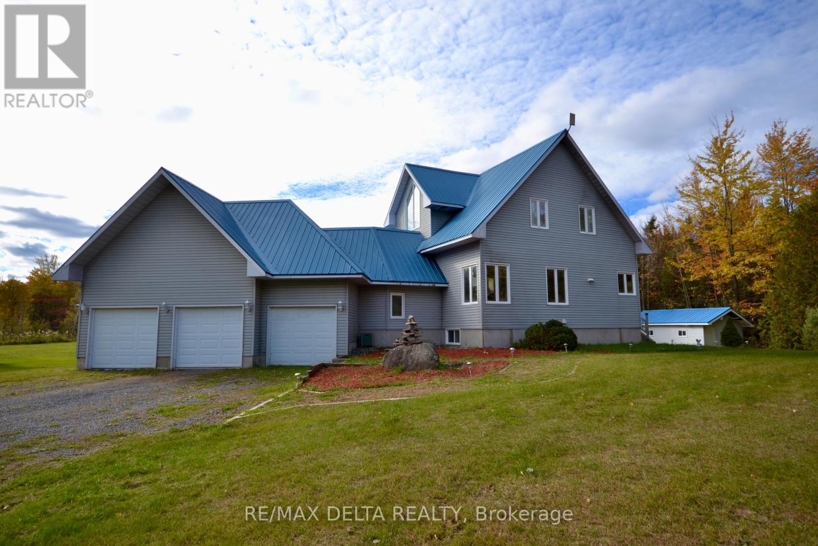 Photo 40 of 3888 Schnupp Road, Clarencerockland ON