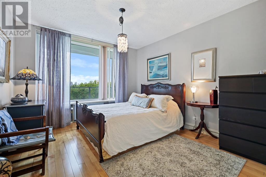 Single Family House for Sale in   Rideau Place SW Rideau Park Calgary 