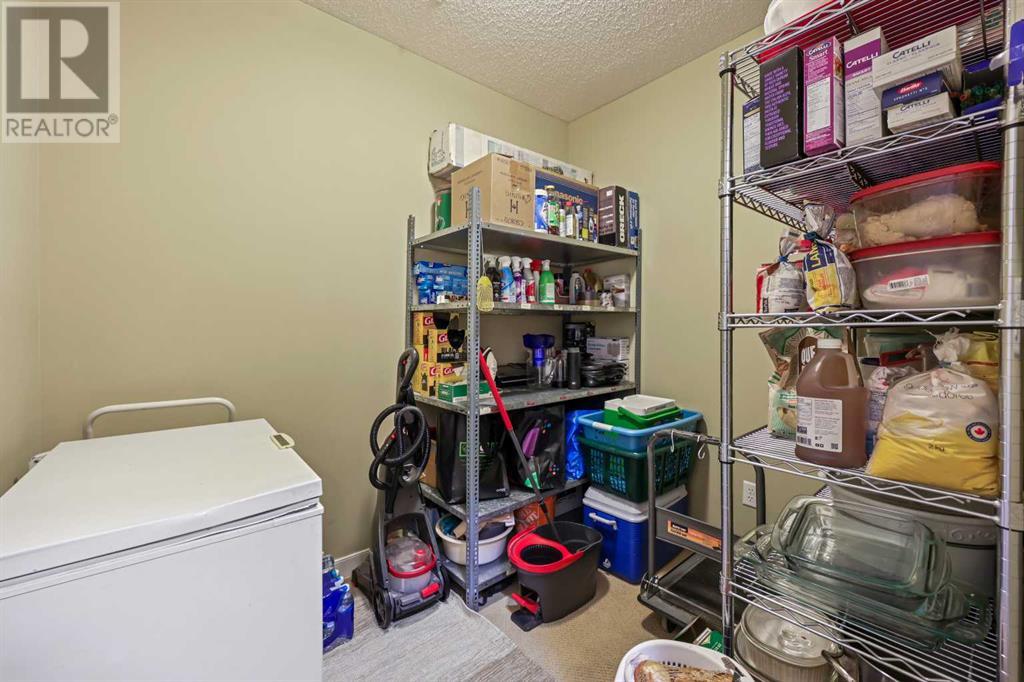 Single Family House High rise for Sale in   Discovery Ridge Close SW Discovery Ridge Calgary 