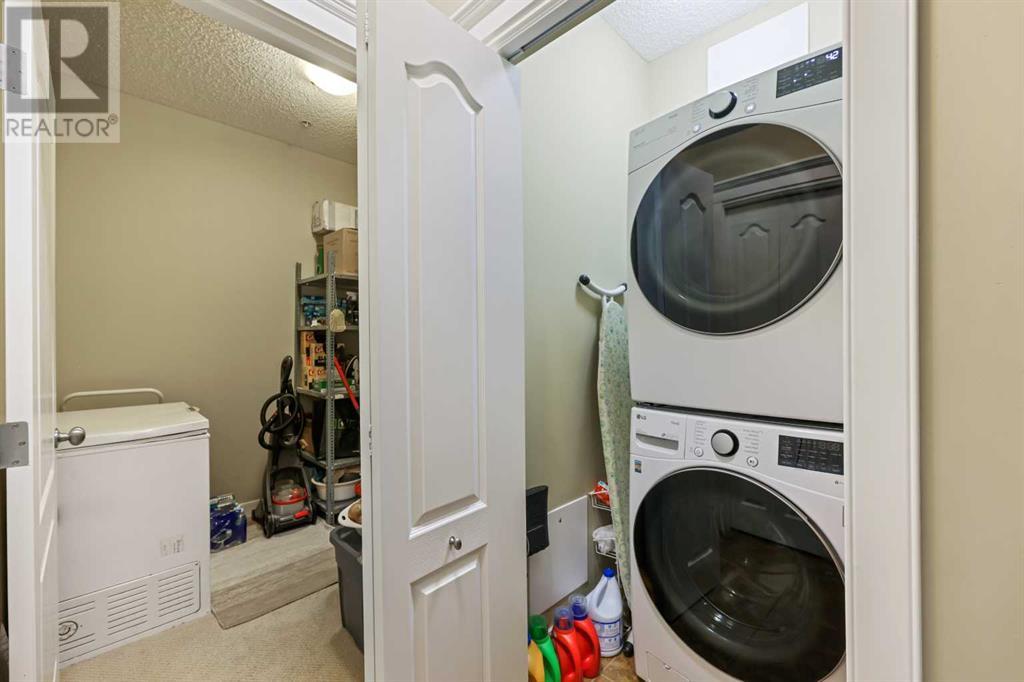 Single Family House High rise for Sale in   Discovery Ridge Close SW Discovery Ridge Calgary 