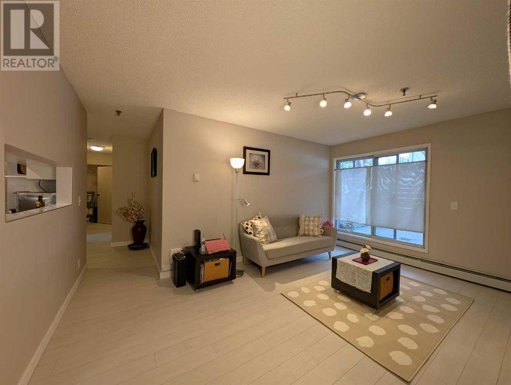 114, 525 56 Avenue SW, Calgary, Alberta