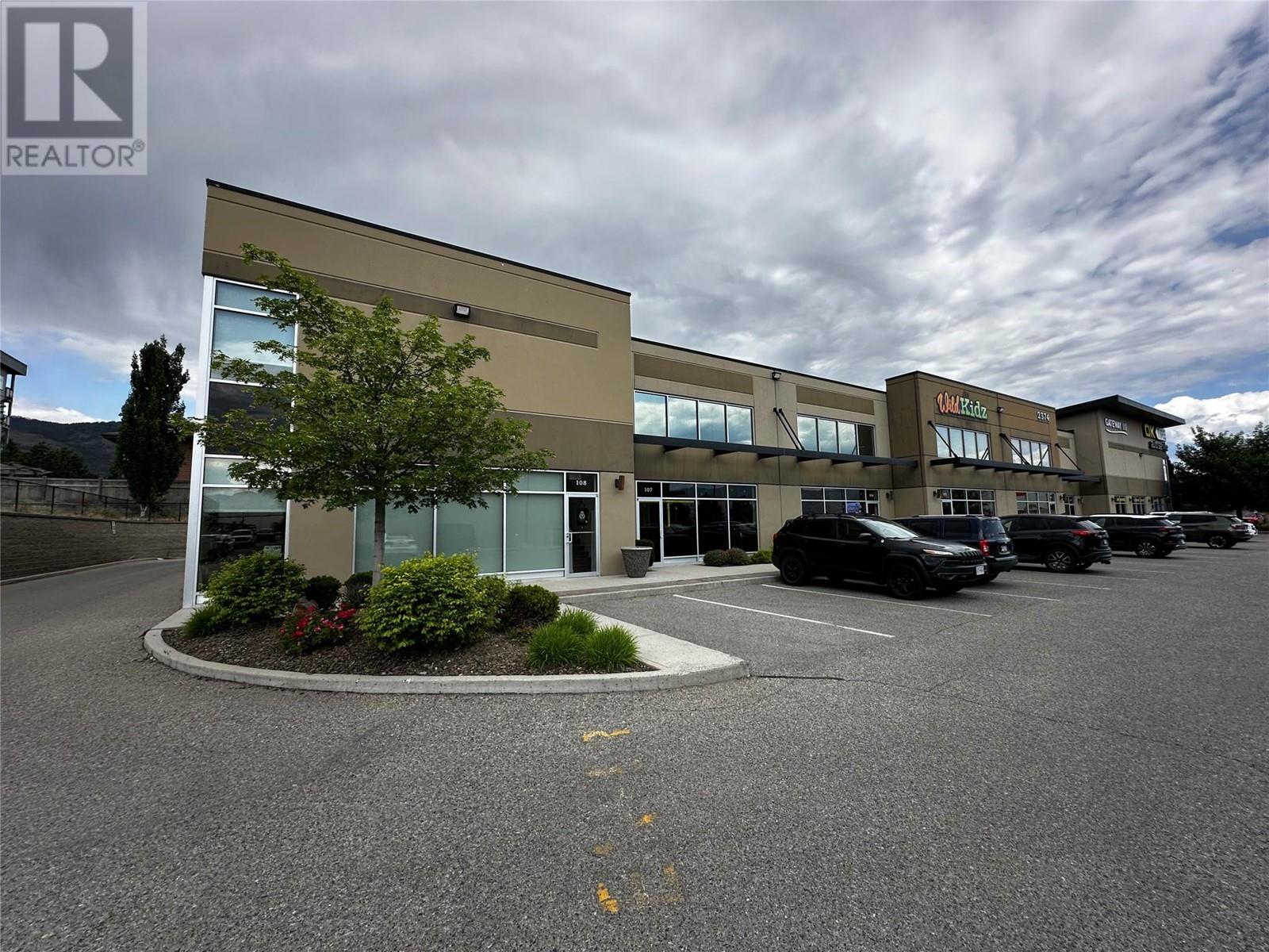 108 2374 Bering Road, Westbank