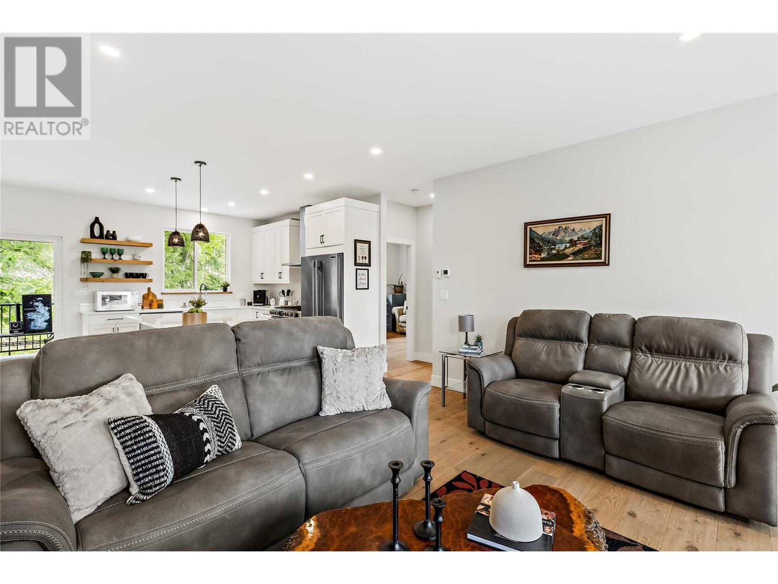 2884 Golf Course Drive, Blind Bay