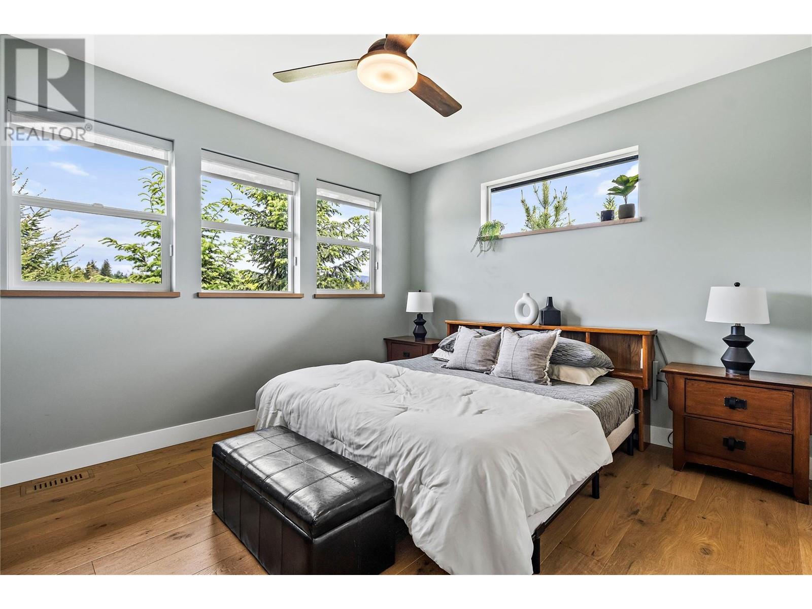 2884 Golf Course Drive, Blind Bay