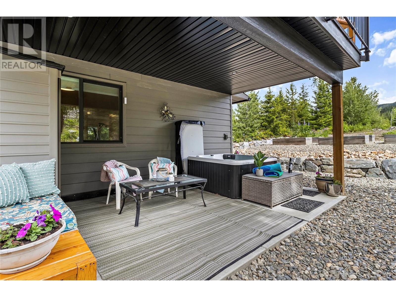 2884 Golf Course Drive, Blind Bay