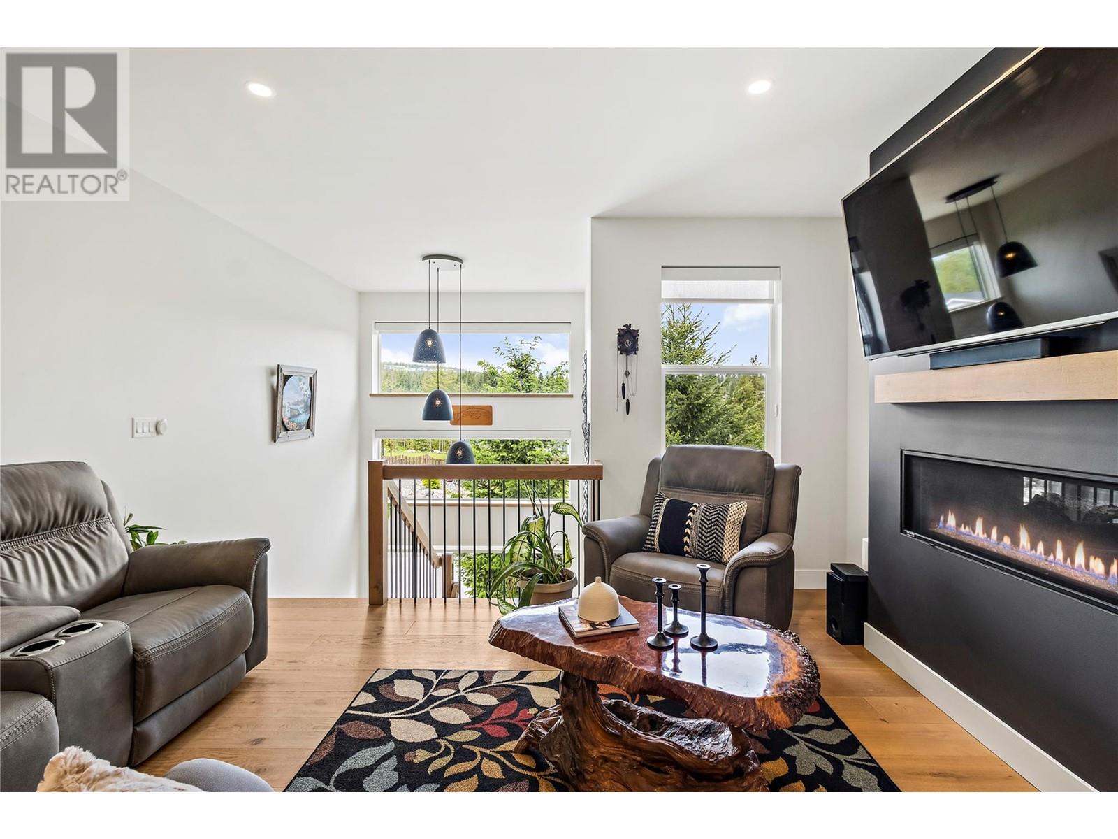 2884 Golf Course Drive, Blind Bay
