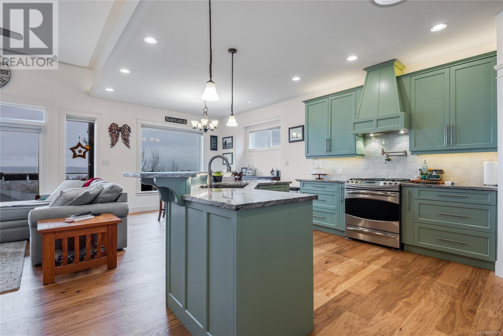 672 Pacific Heights Lane, Campbell River real estate listing 988579