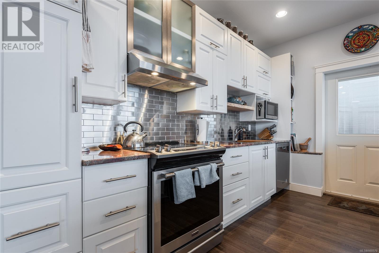 672 Pacific Heights Lane, Campbell River real estate listing 988579