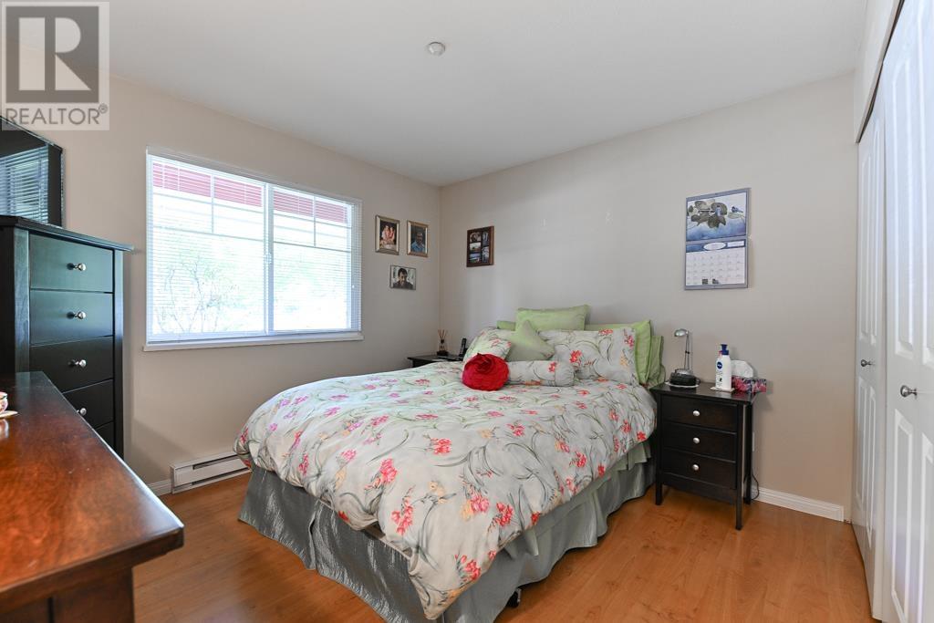 2672 LINCOLN AVENUE, Port Coquitlam