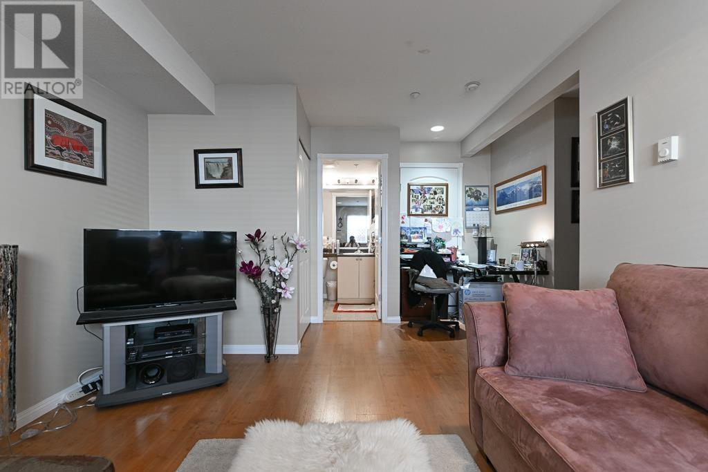 2672 LINCOLN AVENUE, Port Coquitlam