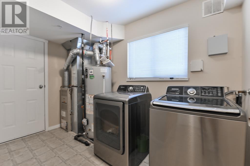 2672 LINCOLN AVENUE, Port Coquitlam