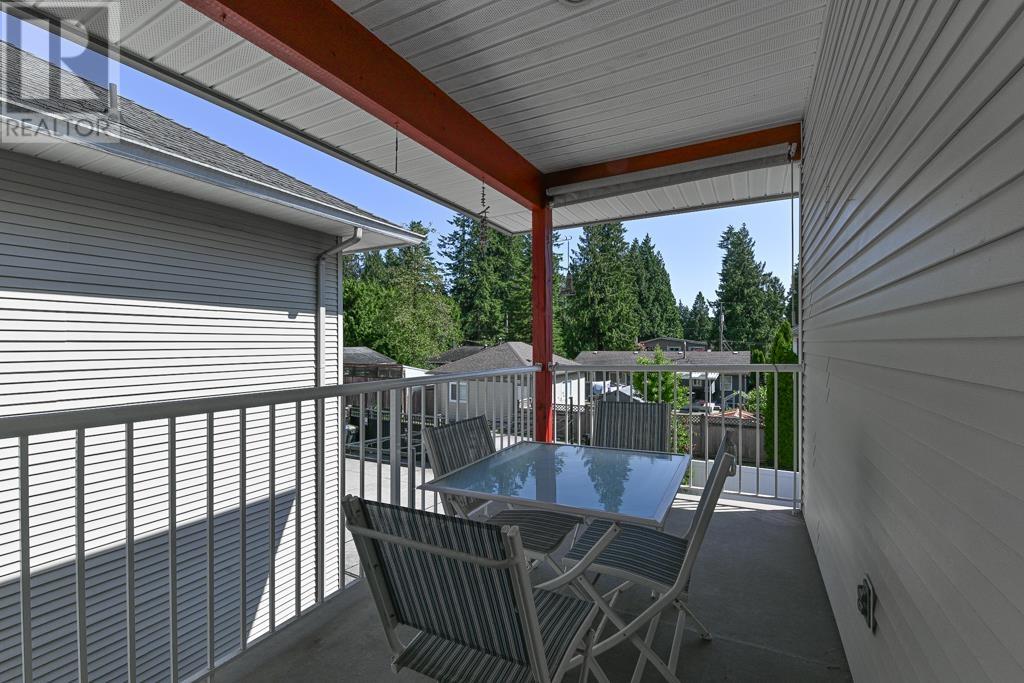 2672 LINCOLN AVENUE, Port Coquitlam