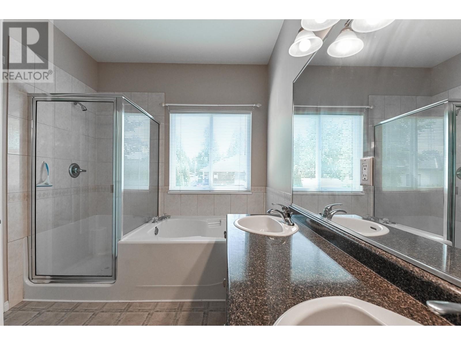 2672 LINCOLN AVENUE, Port Coquitlam