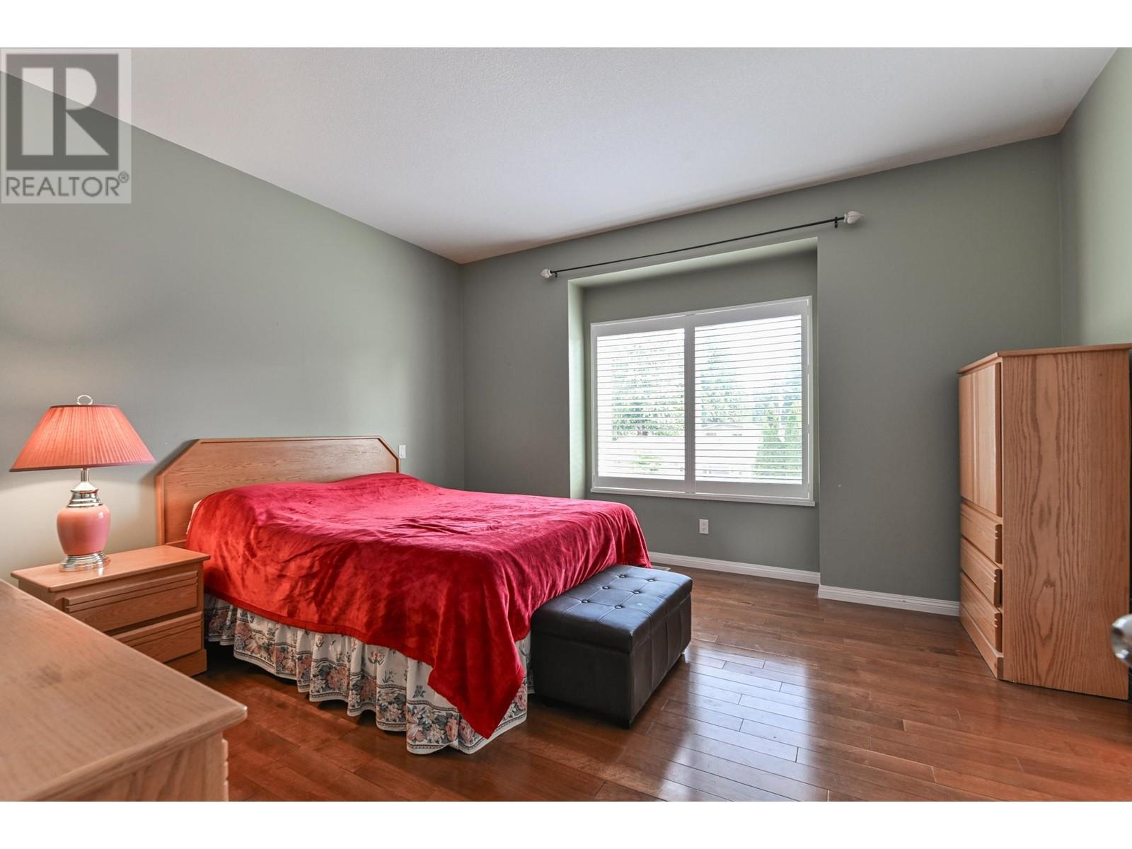 2672 LINCOLN AVENUE, Port Coquitlam